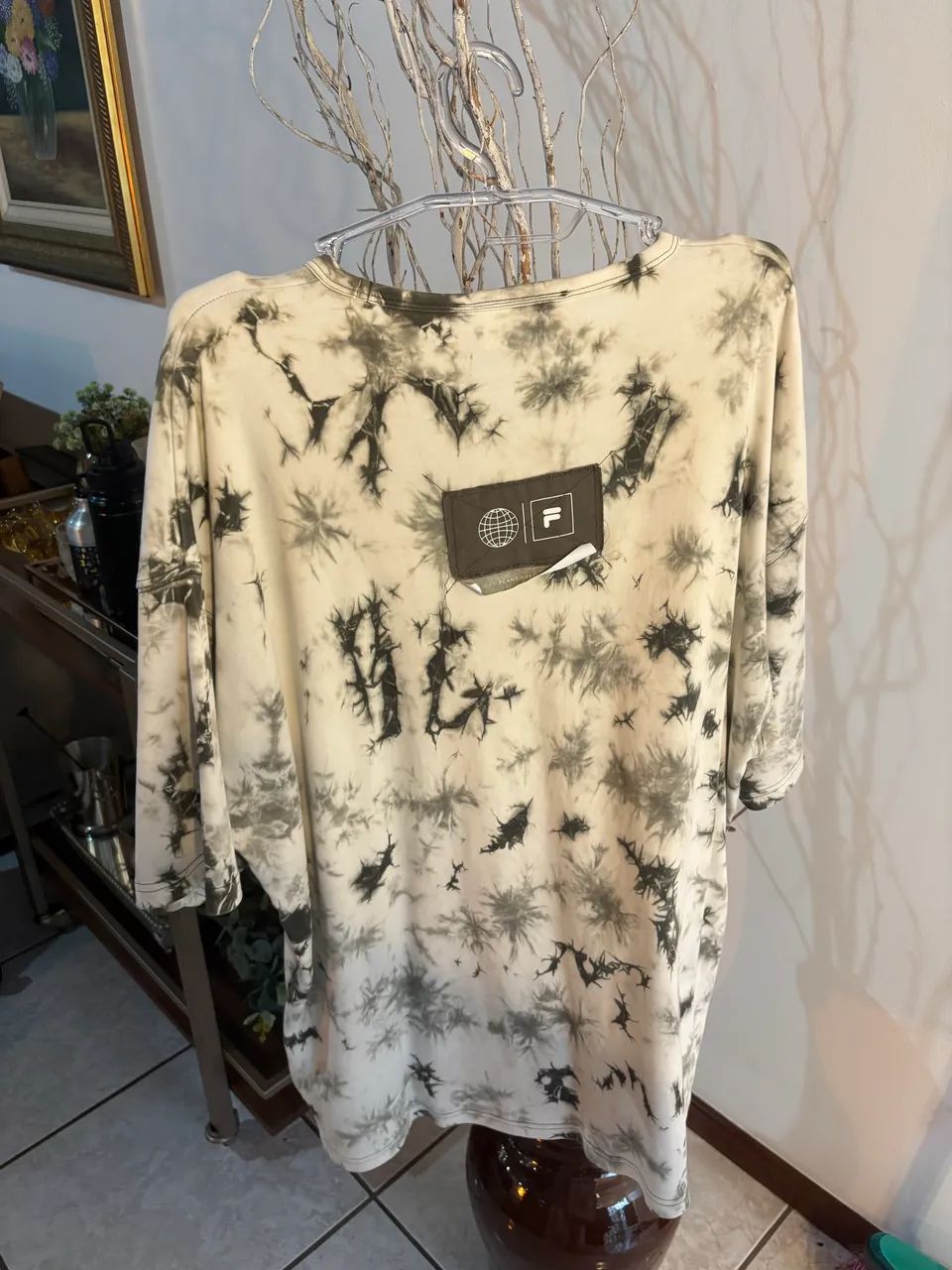 camiseta Fila tie dye branca e preta - Foto 2
