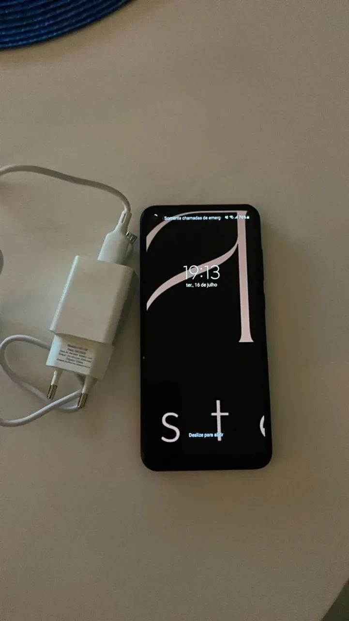 Samsung J4 