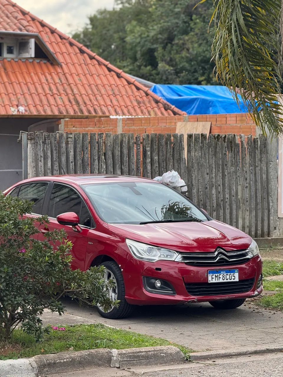 Citroën C4 C4 LOUNGE Exclusive 1.6 Turbo 4p Aut. 2014