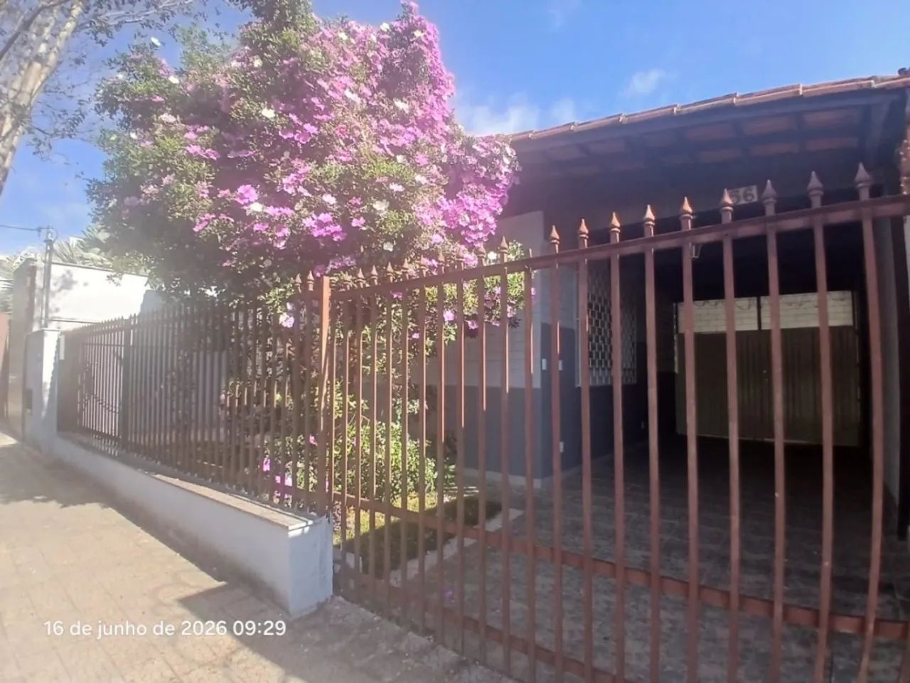 Casa Comercial com 4 quartos para alugar em Belo Horizonte