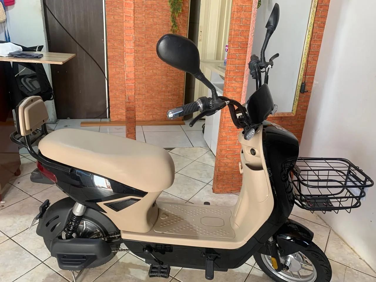 Moto elétrica 