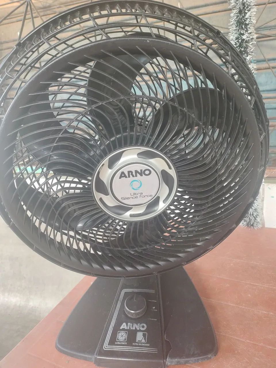 Ventilador Mesa Arno Silence Force 40cm