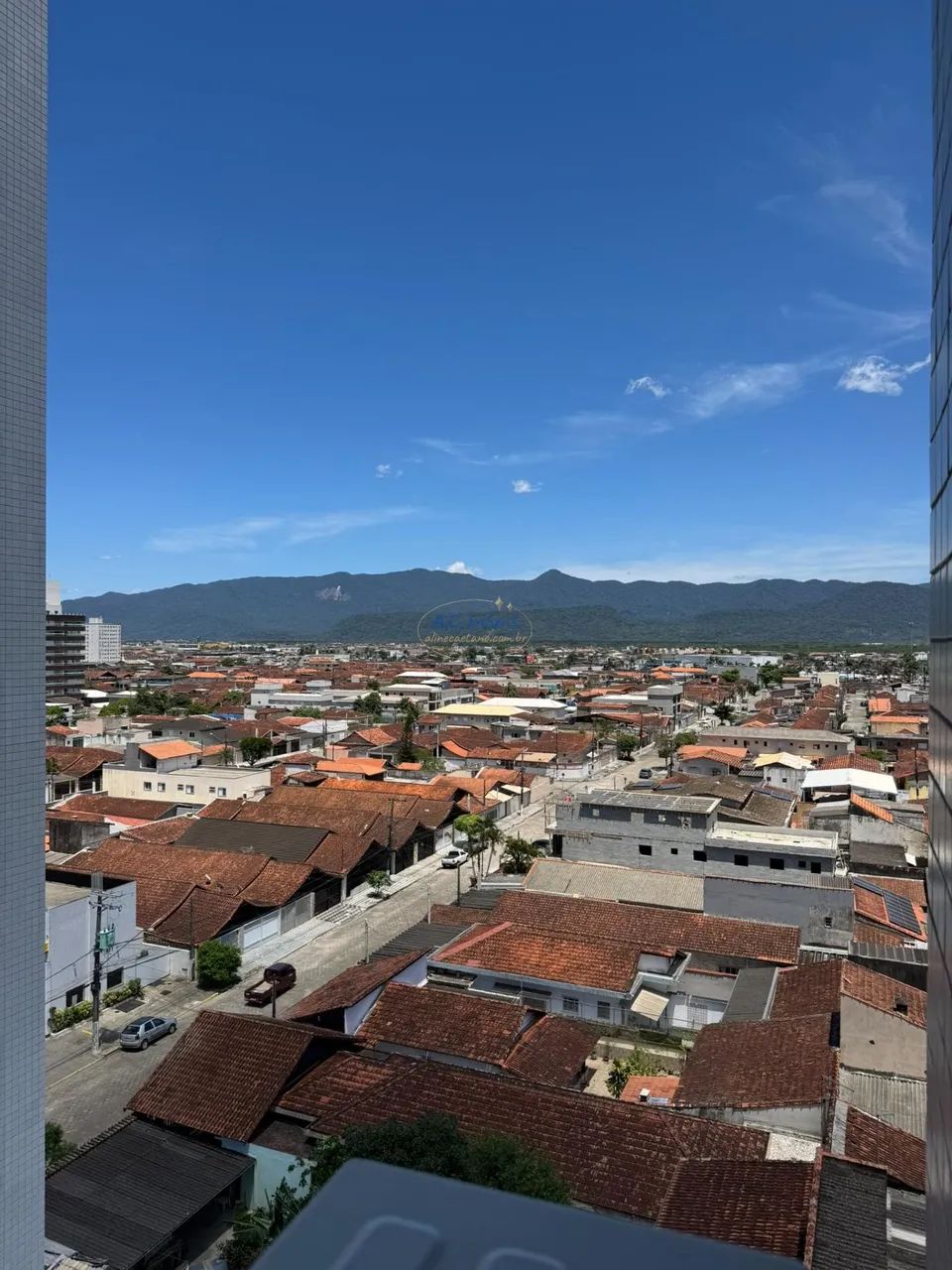 Kitnet bem localizada com vaga de garagem e elevador! - Foto 3