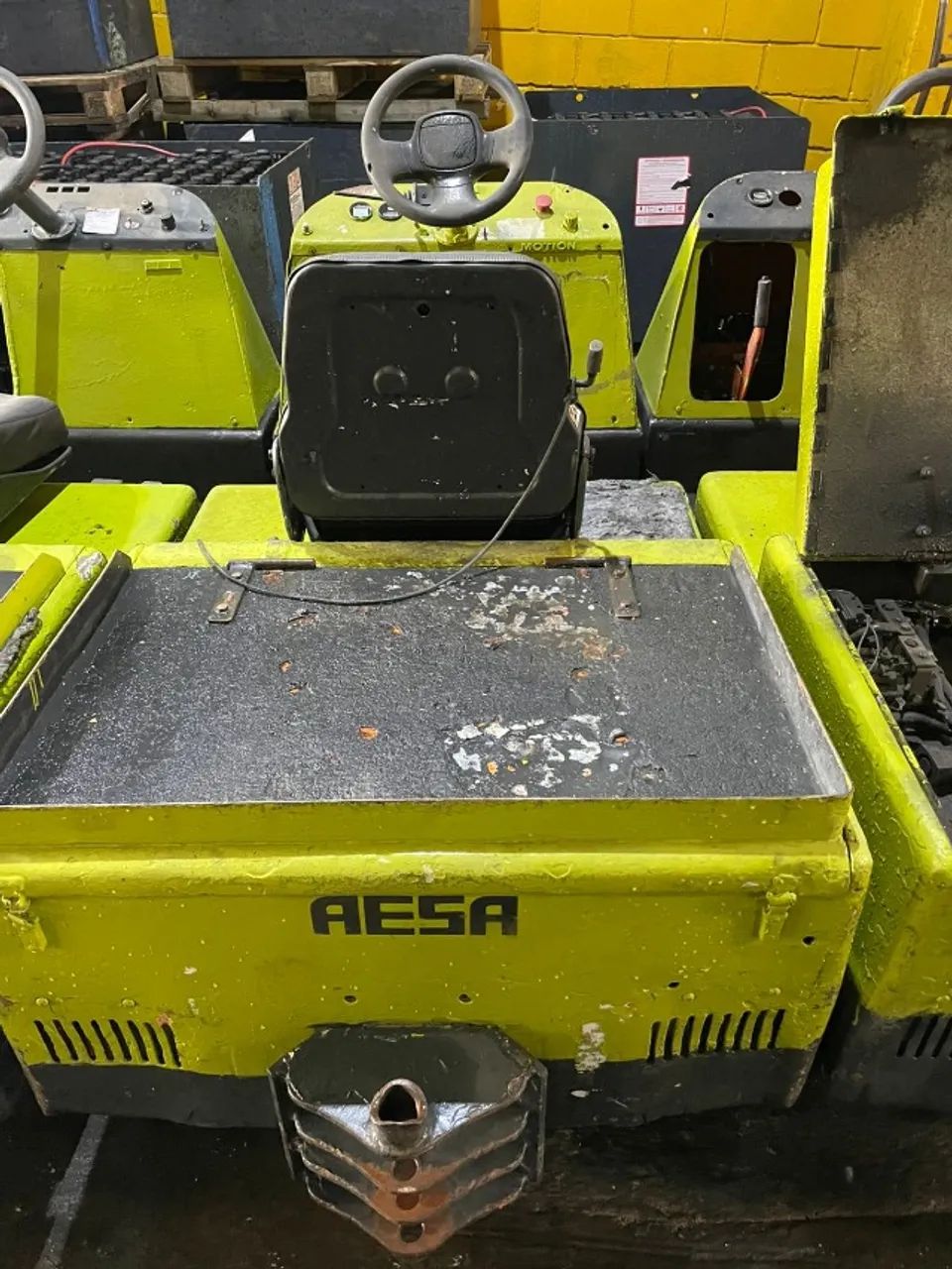 Lote com 08 Rebocadores CEM PT 3000 e 6000 - Foto 2