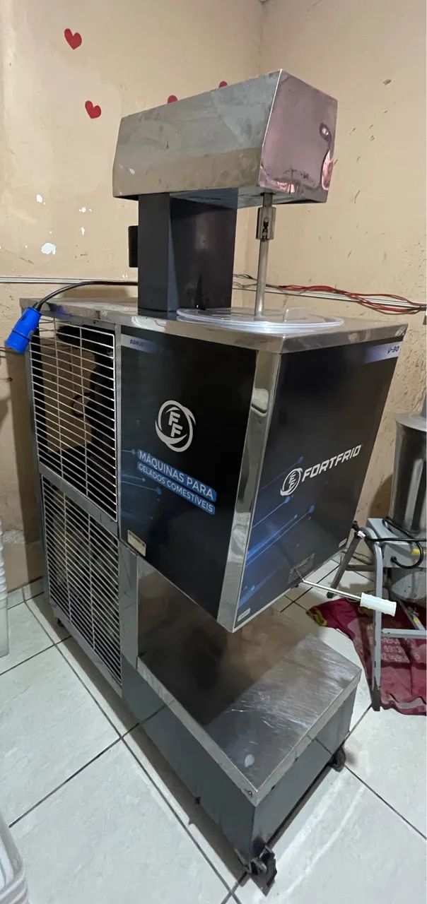 PRODUTORA MAQUINA DE SORVETE E AÇAI