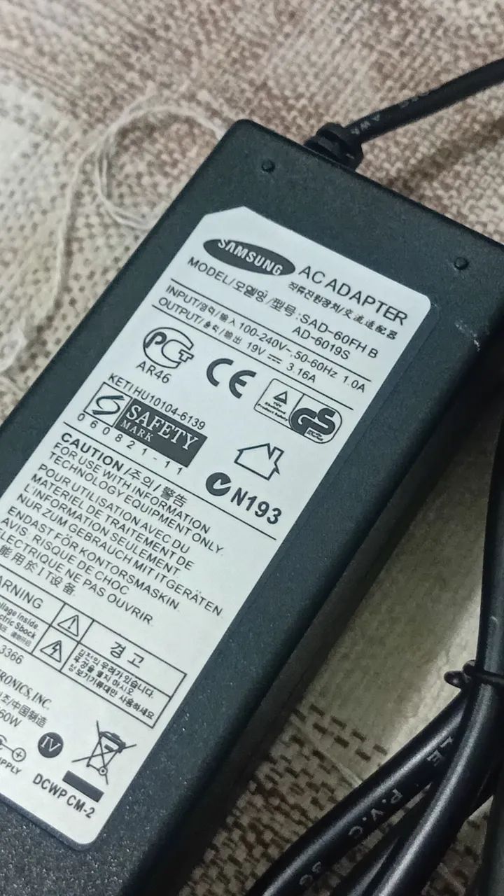 Fonte Samsung 19v 3.16A