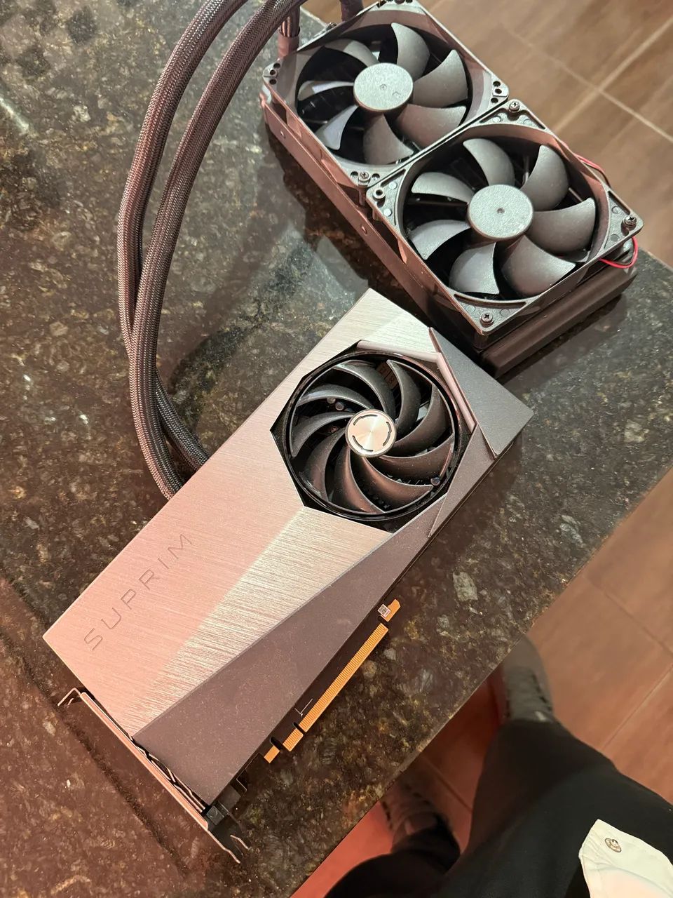 Placa De Video RTX 4090 24GB Suprim Liquid