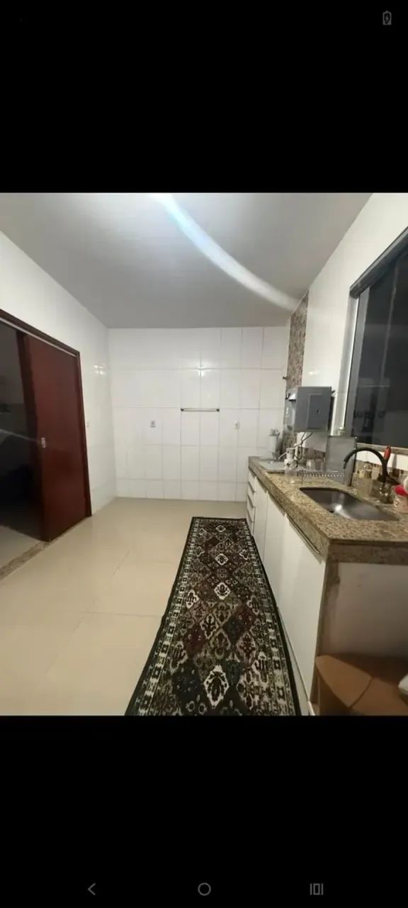 Imóvel para aluguel tem 80 metros quadrados com 2 quartos