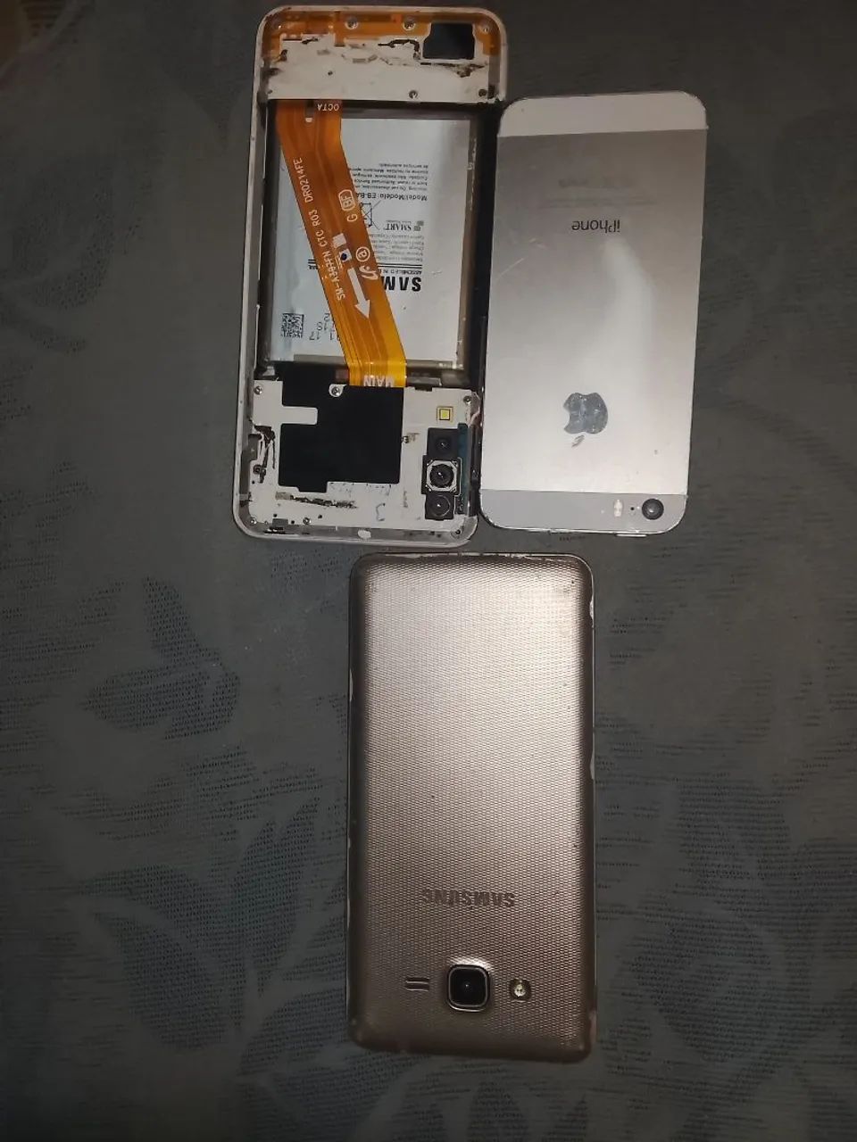 Celulares com defeitos para trocar peça 