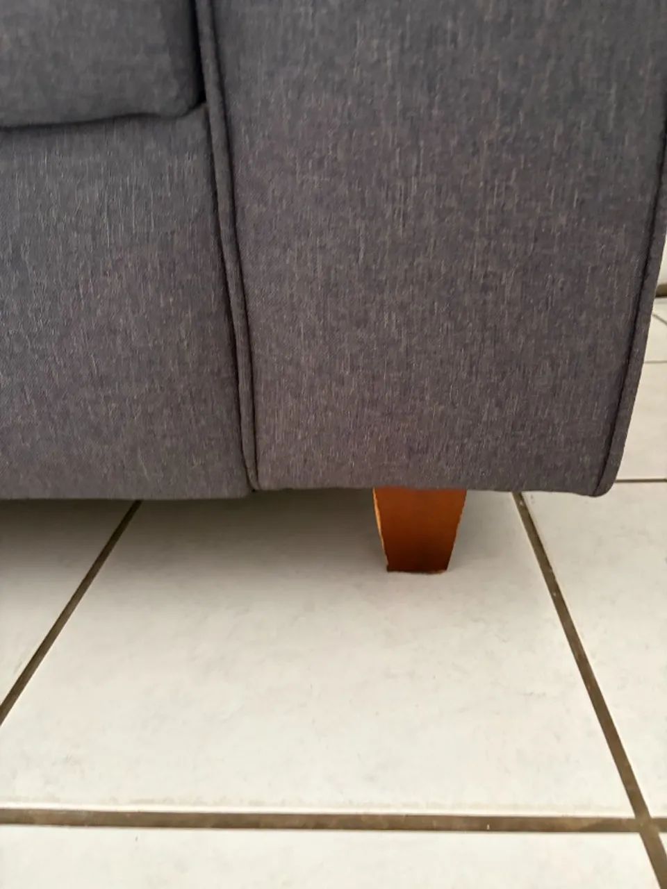 Sofa de linho novo, dois lugares, otimo estado - Foto 2