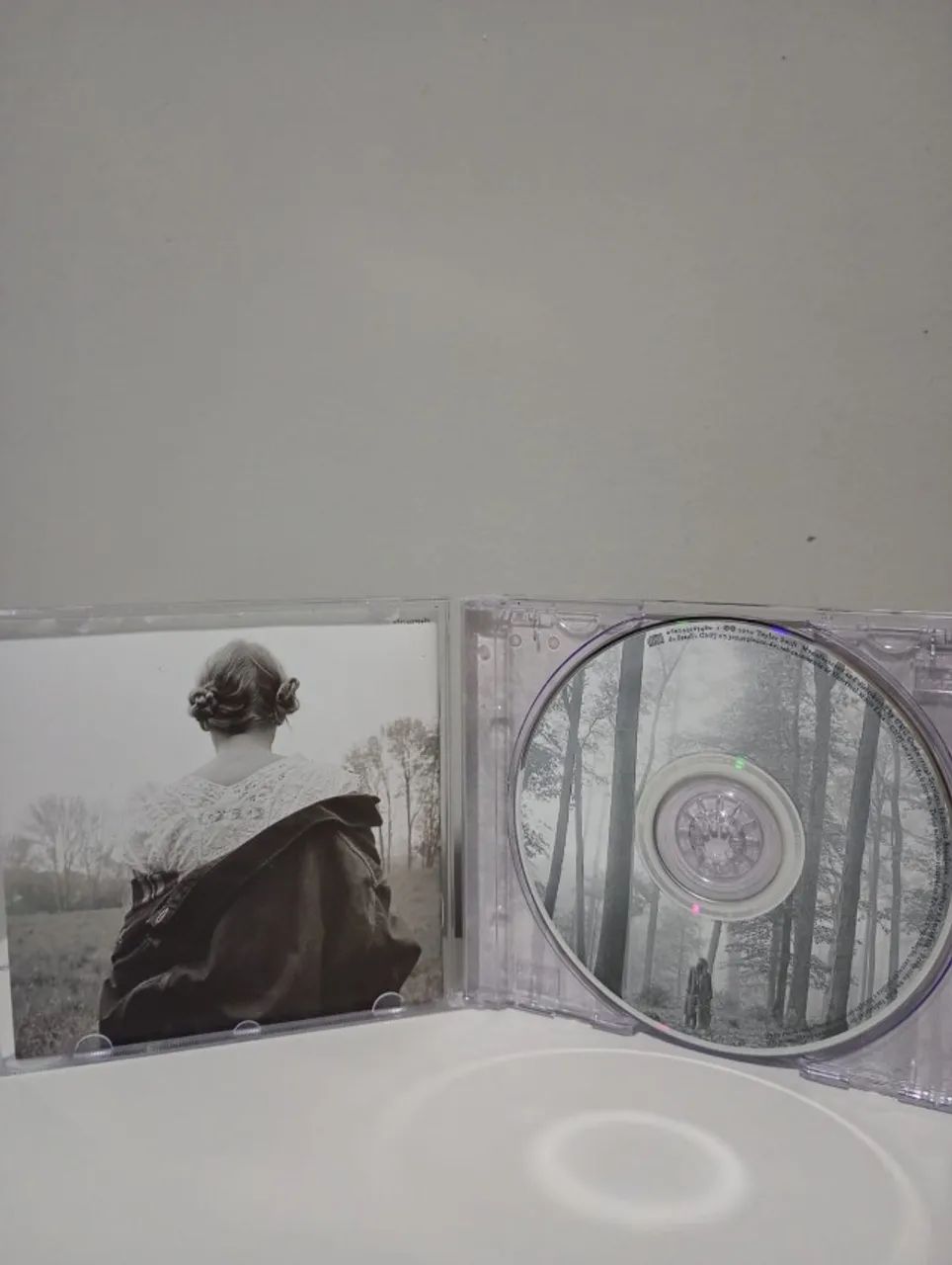 CD TAYLOR SWIFT FOLKLORE STANDARD65562884219139122