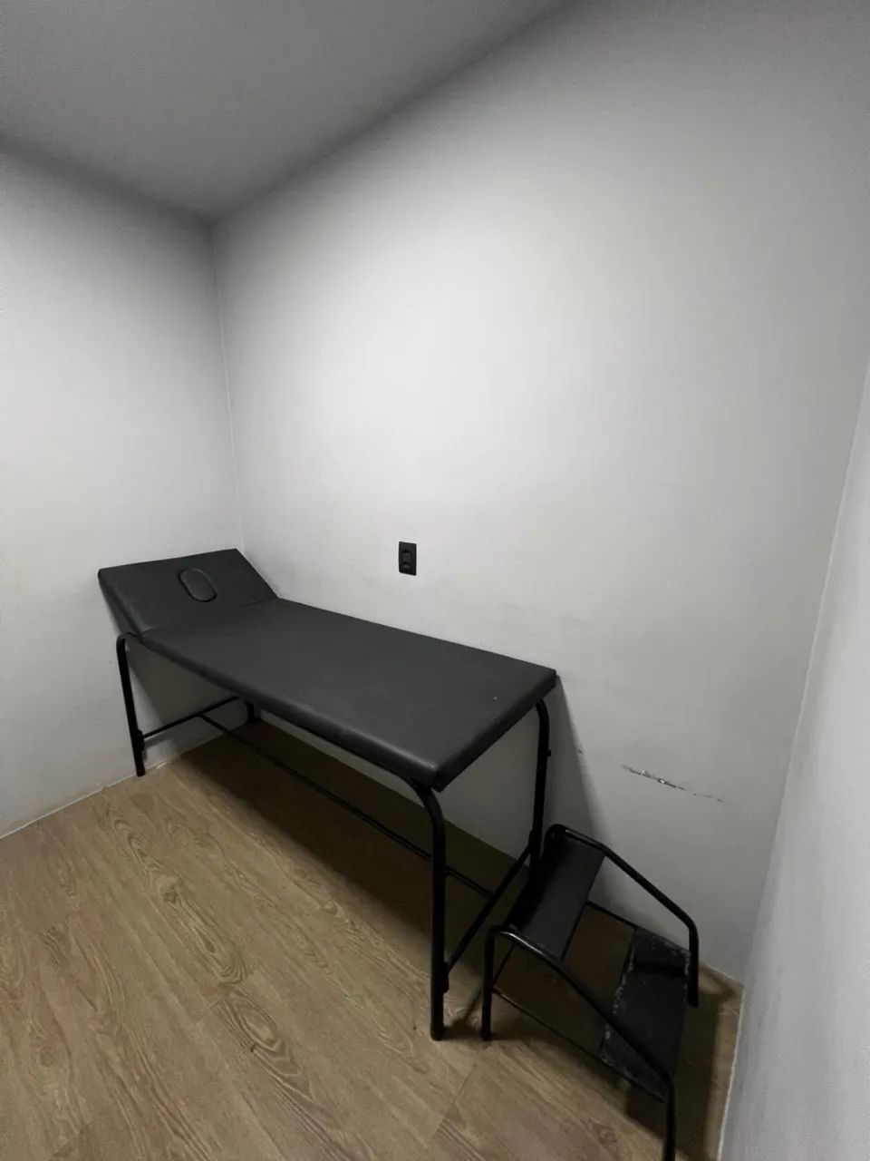 Sala dentro de Barbearia  - Foto 3