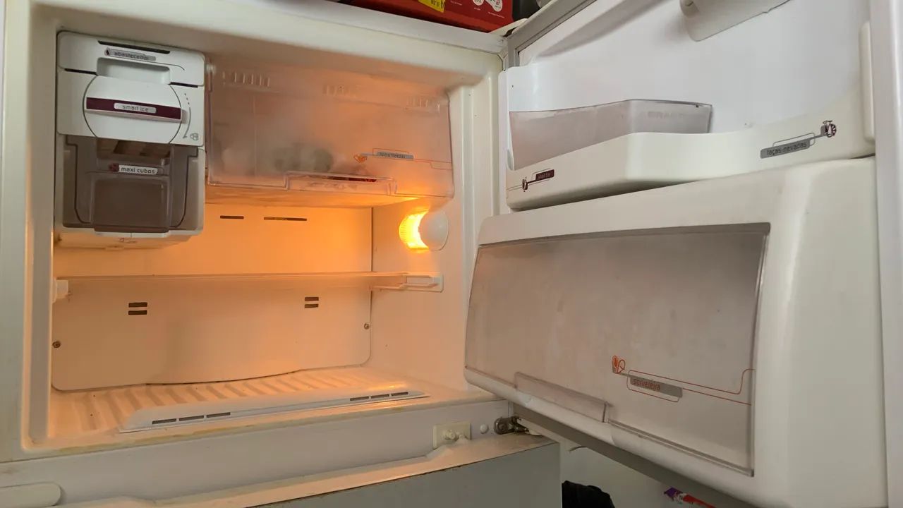 Brastemp Refrigerator BRM50, 429 Liters