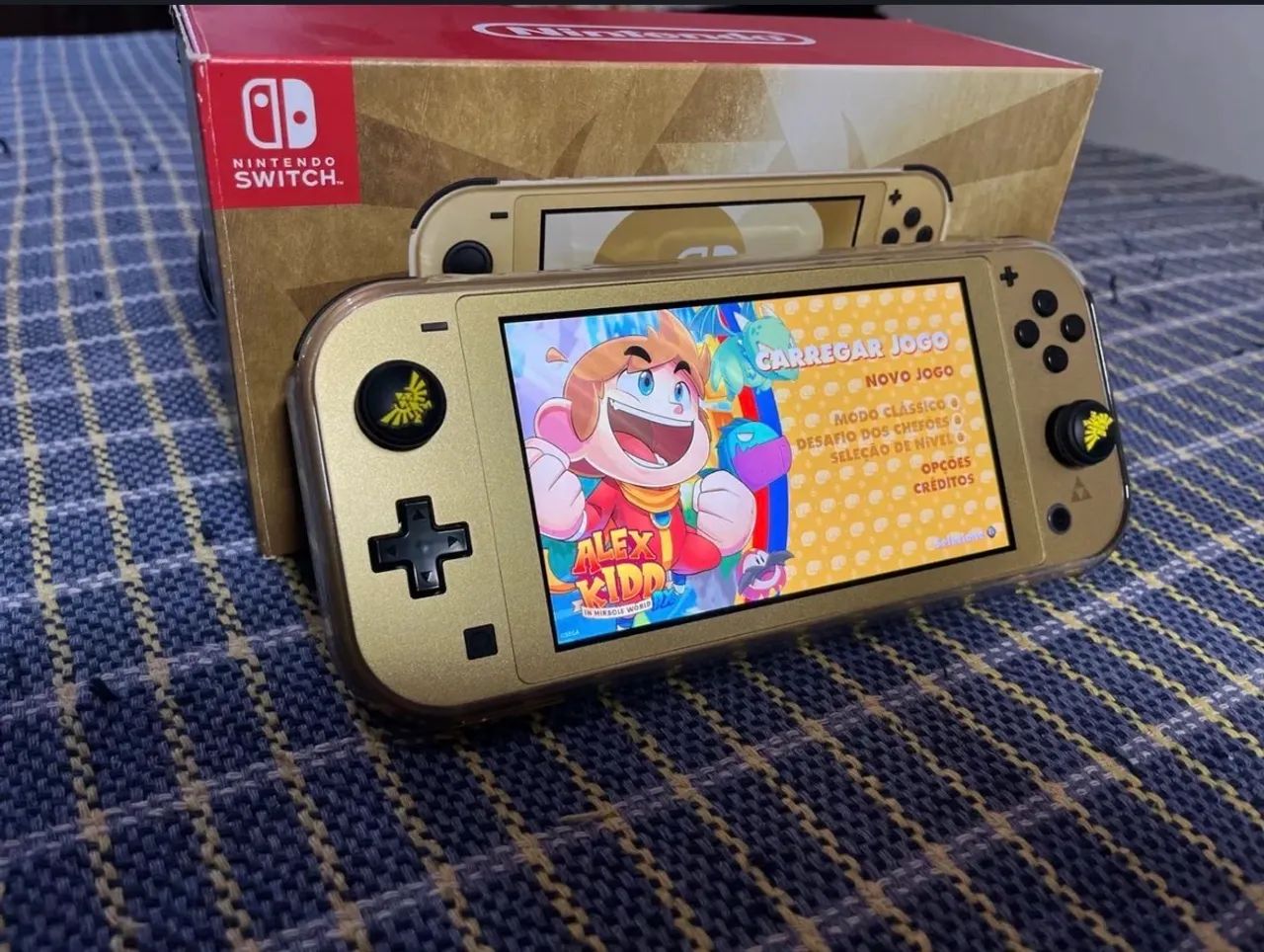 NINTENDO SWITCH LITE HYLURE