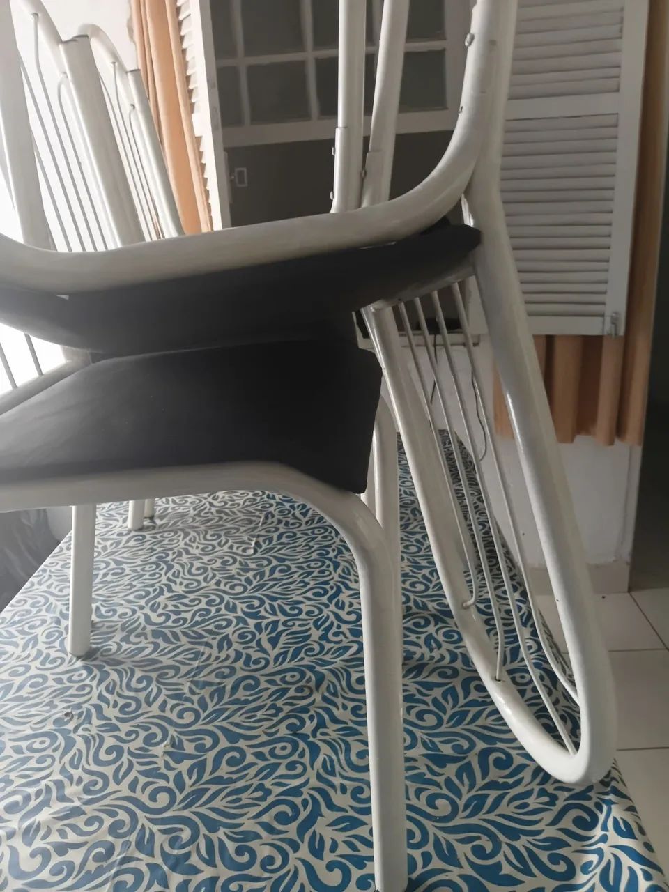 Mesa de mármore legítimo com 6 cadeiras - Foto 3