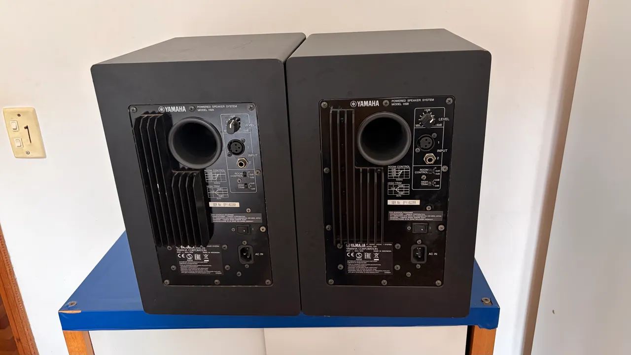 Kit Par de Monitores: Yamaha HS8 - Foto 2