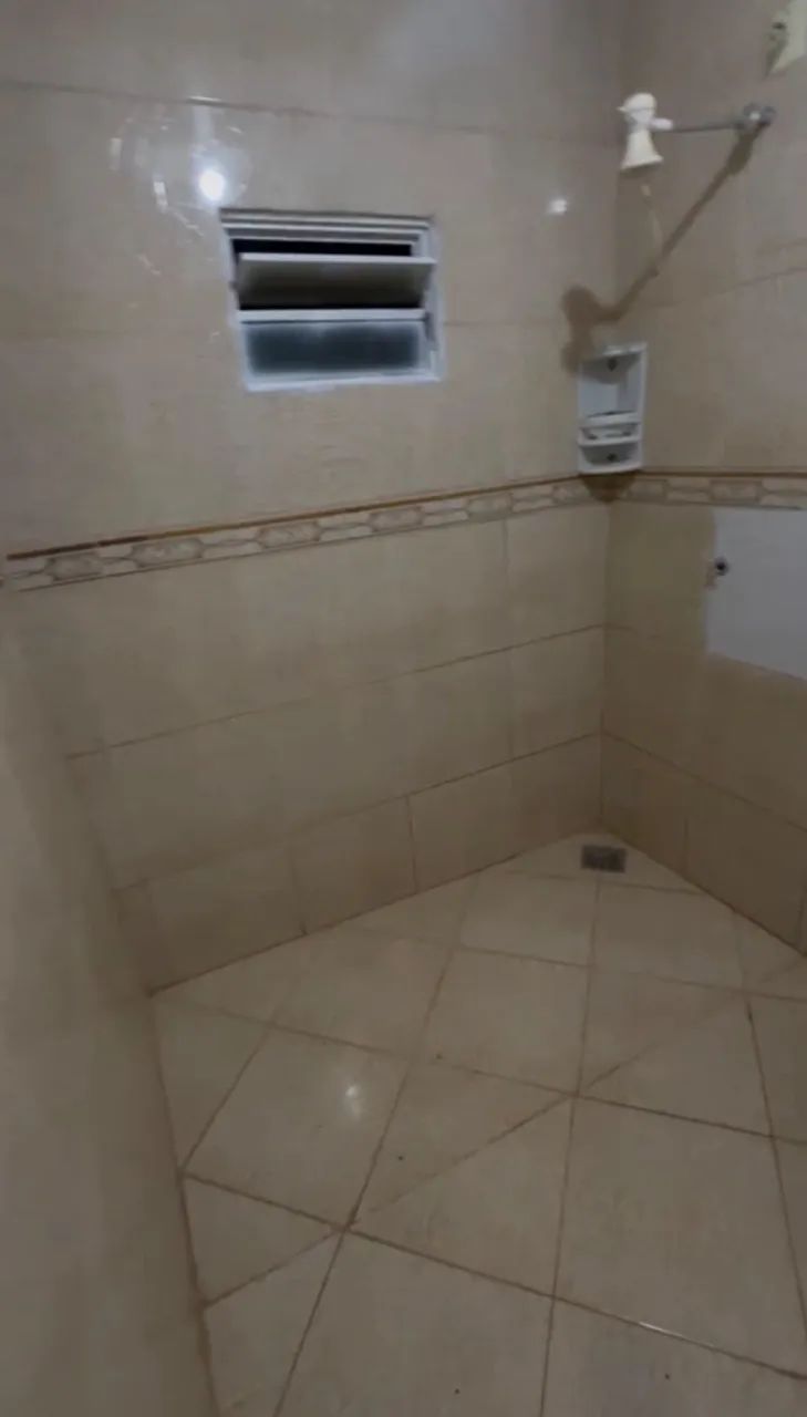 CASA À VENDA COM ESPAÇO PARA LOJAS E SOBRADO | 3 QUARTOS | 2 SUÍTES - Foto 3