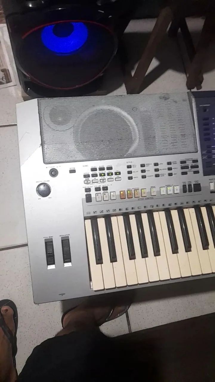 Teclado Yamaha s700 - Foto 4