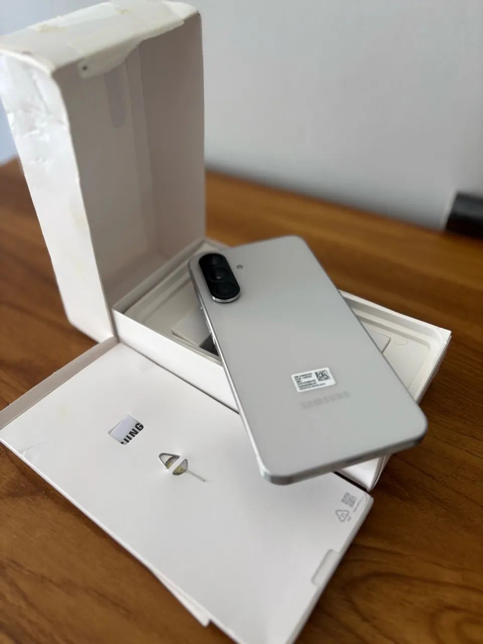 Celular Samsung A56 5G 256gb 8RAM - Foto 5
