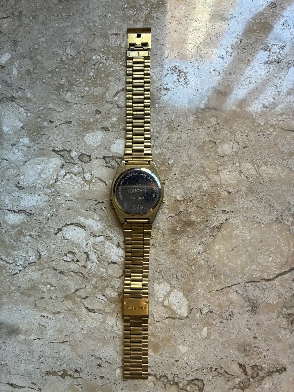 Relógio Digital Vintage Touch Dourado - Estilo Retrô (Parecido com Casio) - Foto 2
