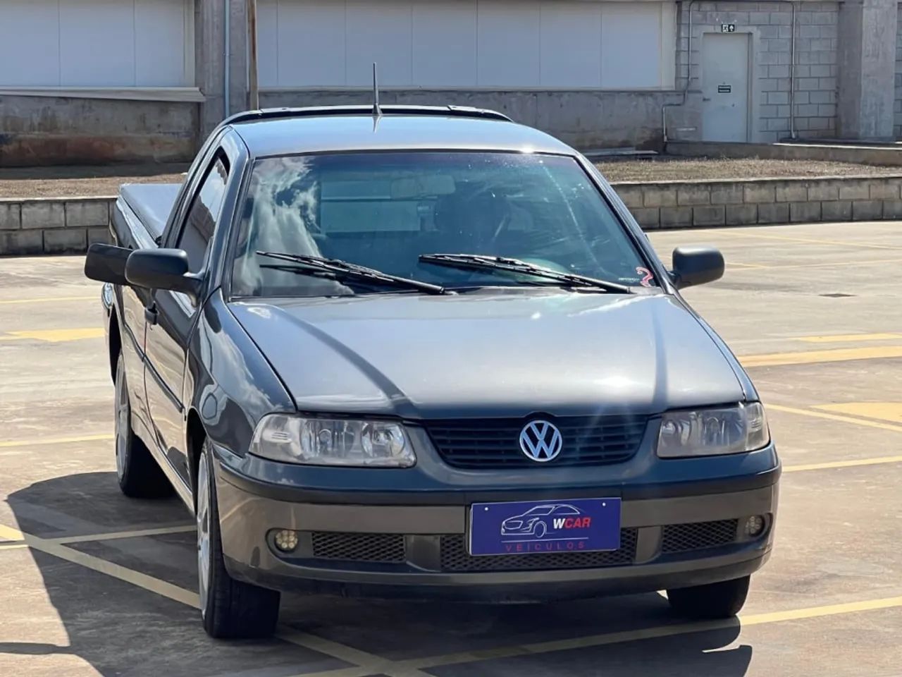 Volkswagen Saveiro 1.8 MI 2002 - Foto 2