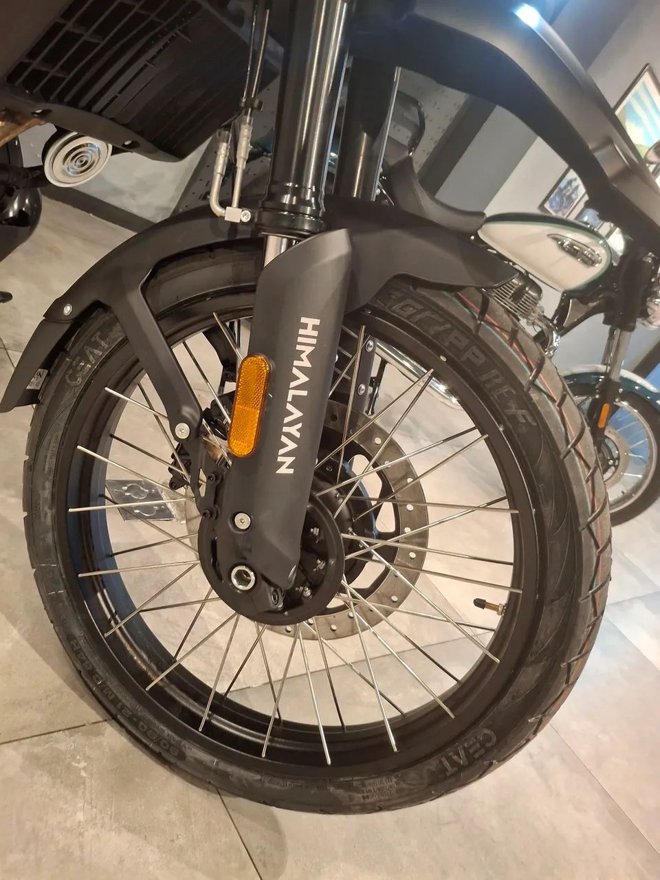 Himalayan Mana Black 450cc - Amanda - Foto 3