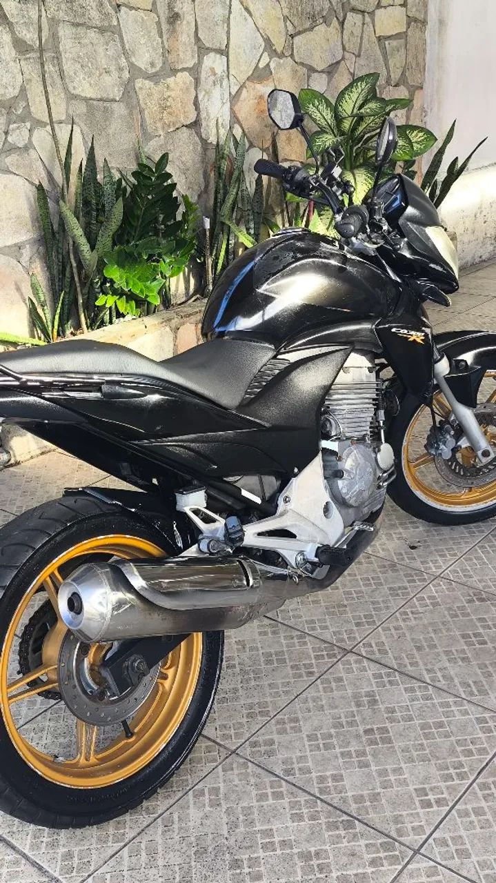 Honda CB 300r 2015 - Foto 4