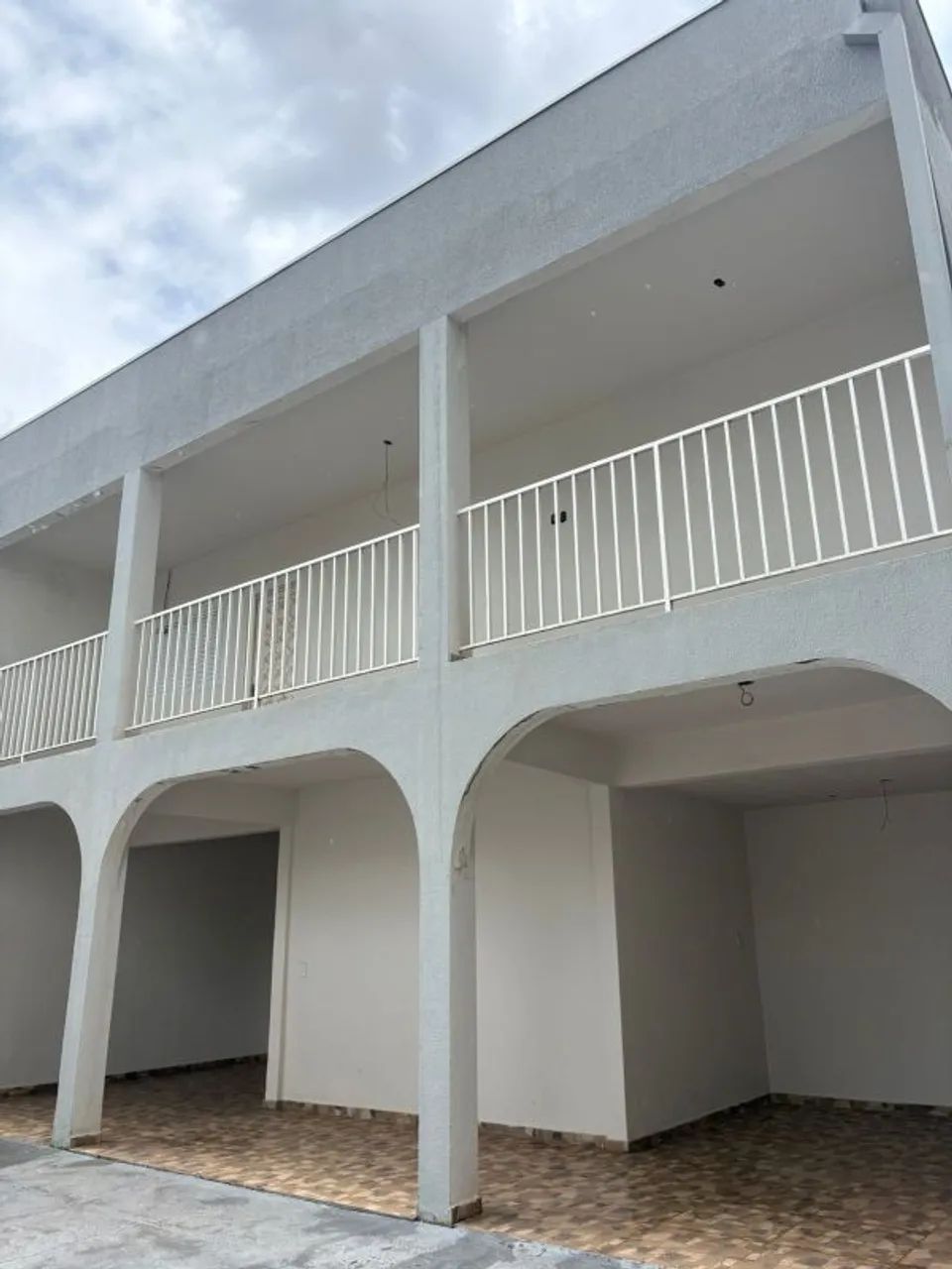 vende sobrado 6 quartos no pico do amor - Foto 2