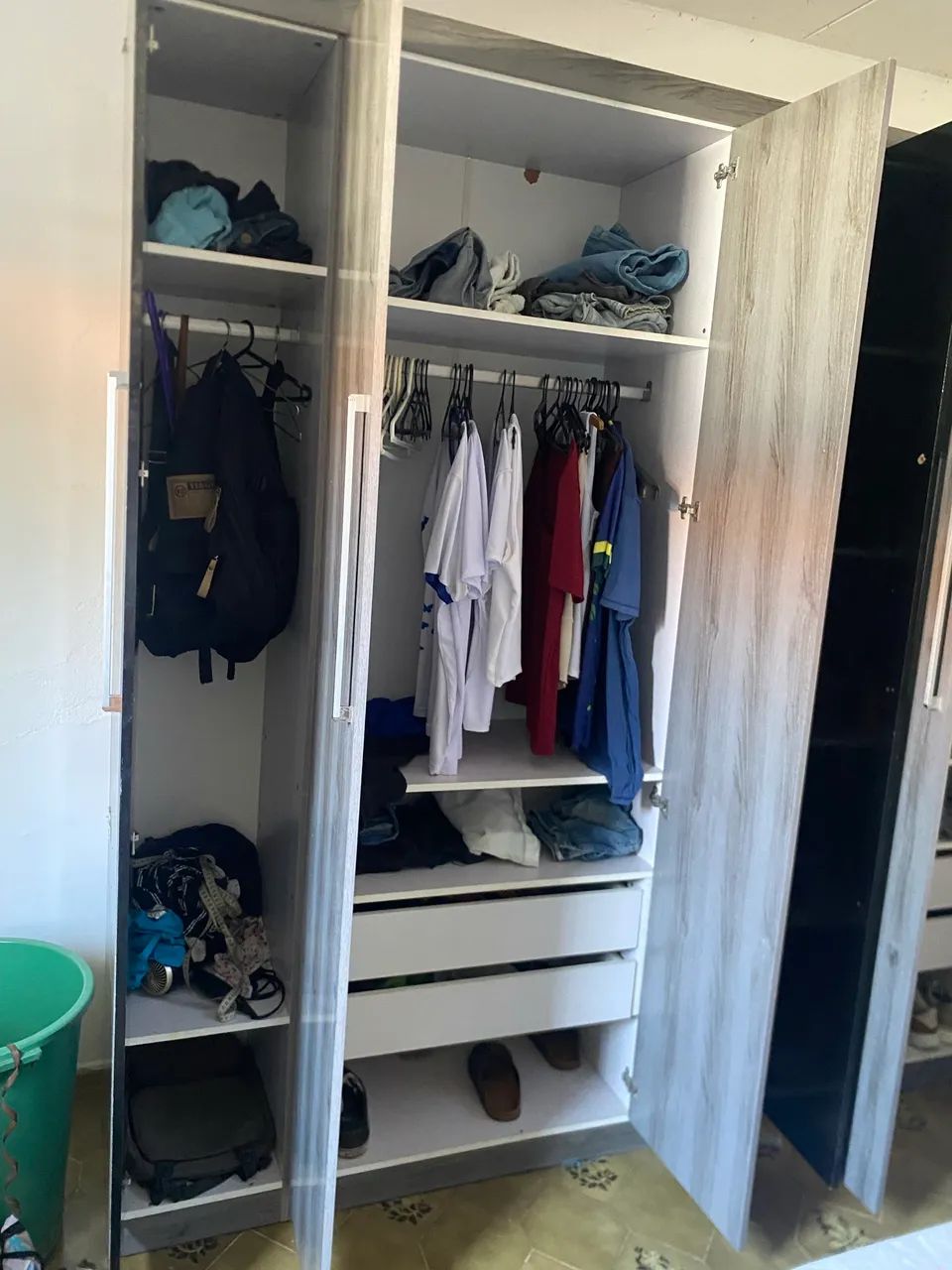 Guarda roupa 7 portas - Foto 2