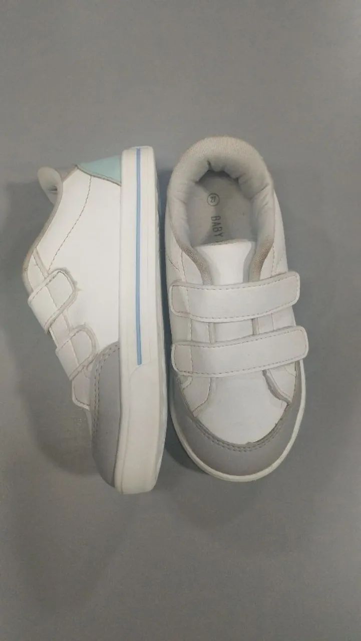 Tenis infantil escolar com velcro