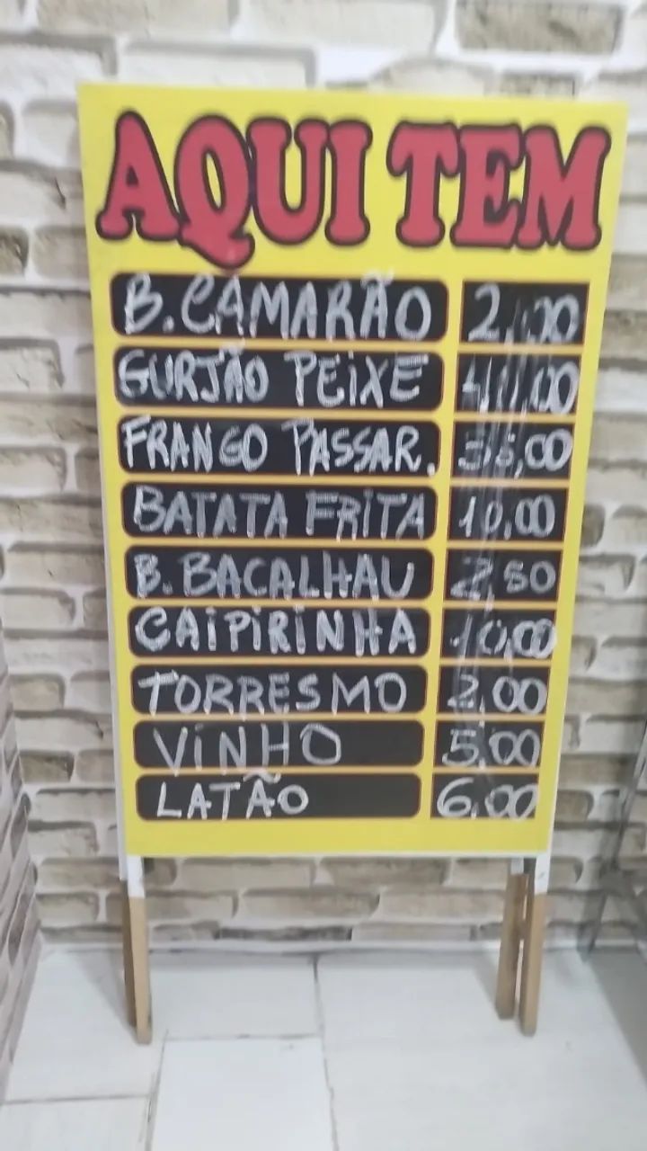 CAVALETE "AQUI TEM" PARA BARES E RESTAURANTES