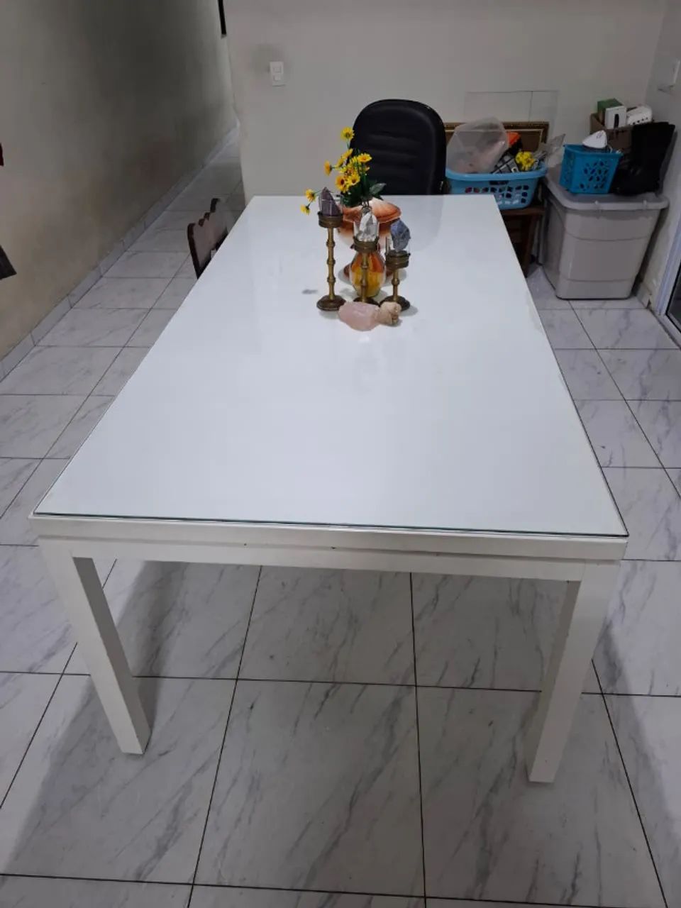 Mesa laqueada branca 8 lugares com tampo de vidro - Foto 2