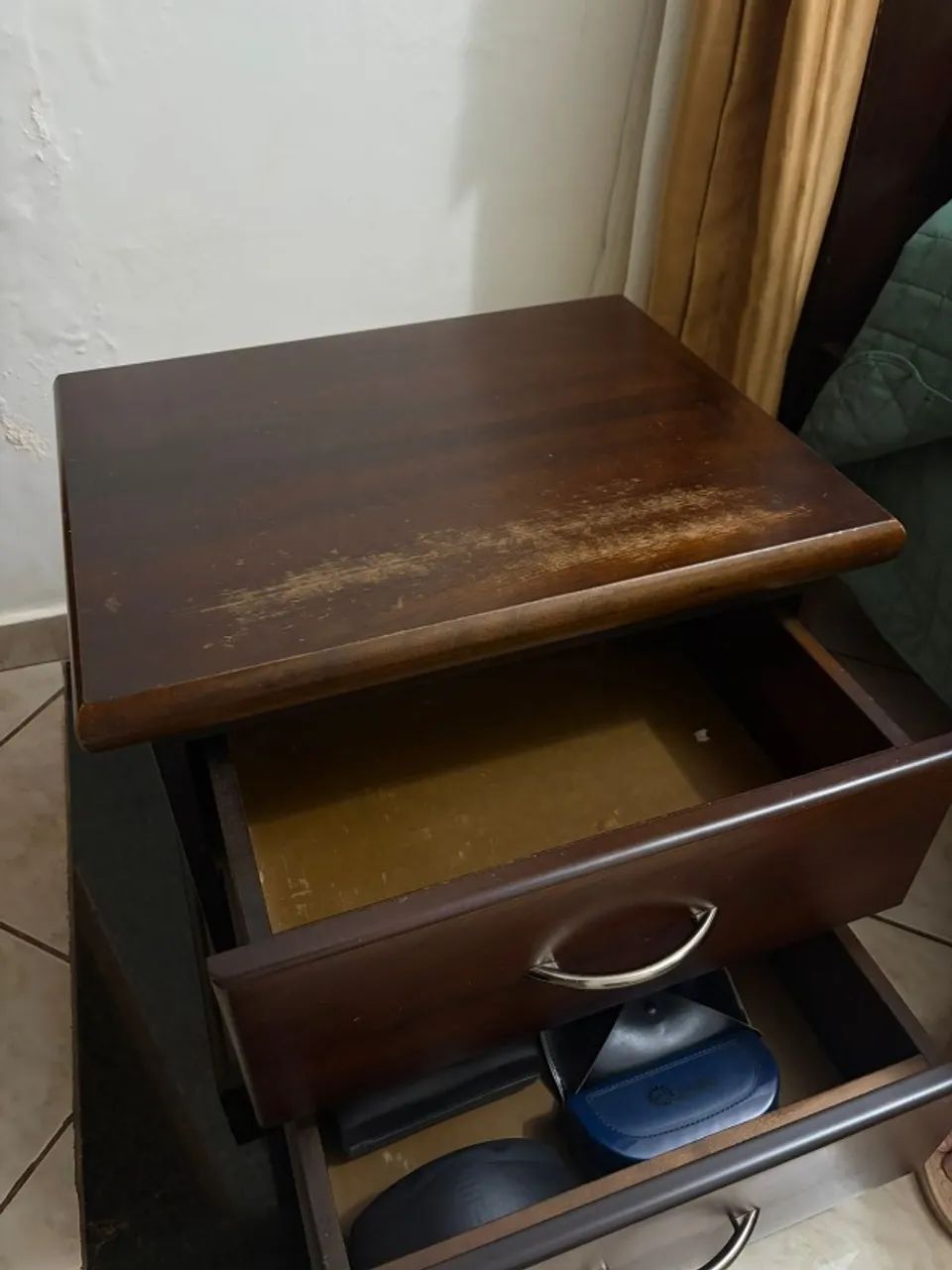 Mesa de cabeceira em madeira - Foto 2