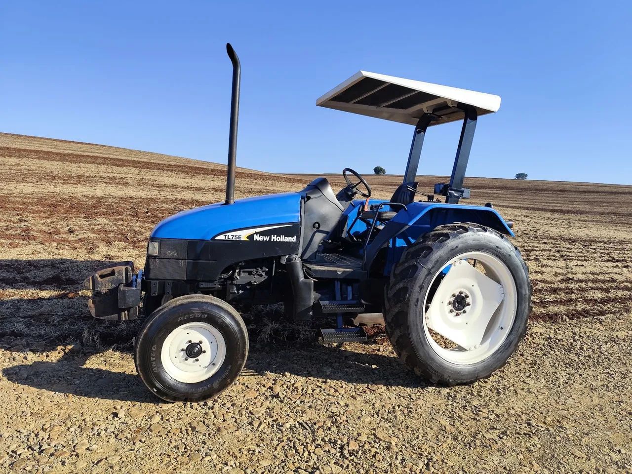 Trator TL 75E 4x2 - Foto 2