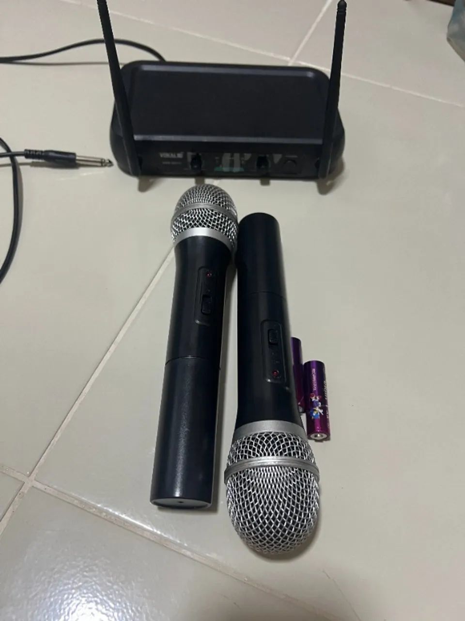 Microfone Sem Fio Vokal VWS-20 Plus - Duplo | VHF Profissional - Foto 4