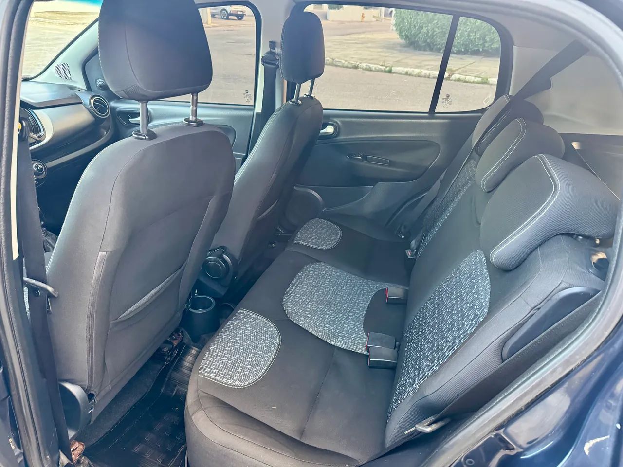 Fiat Uno Evolution 1.4 Fire Flex 8V 5P 2016 - Foto 5