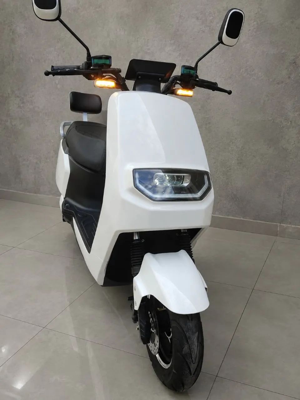 Scooter elétrica nova 