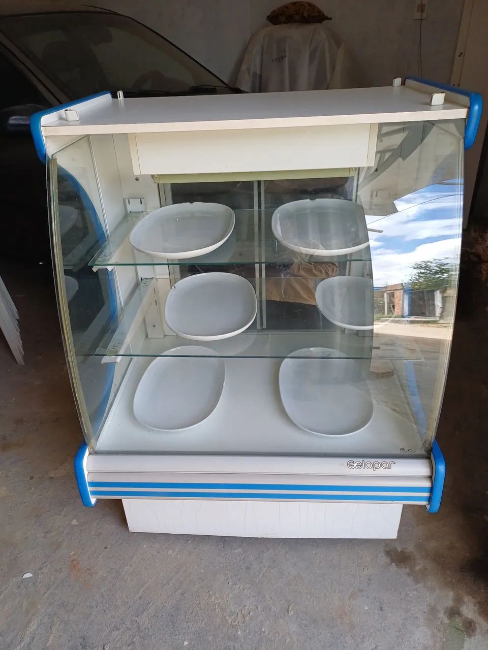 Balcao vitrine e  caixa 