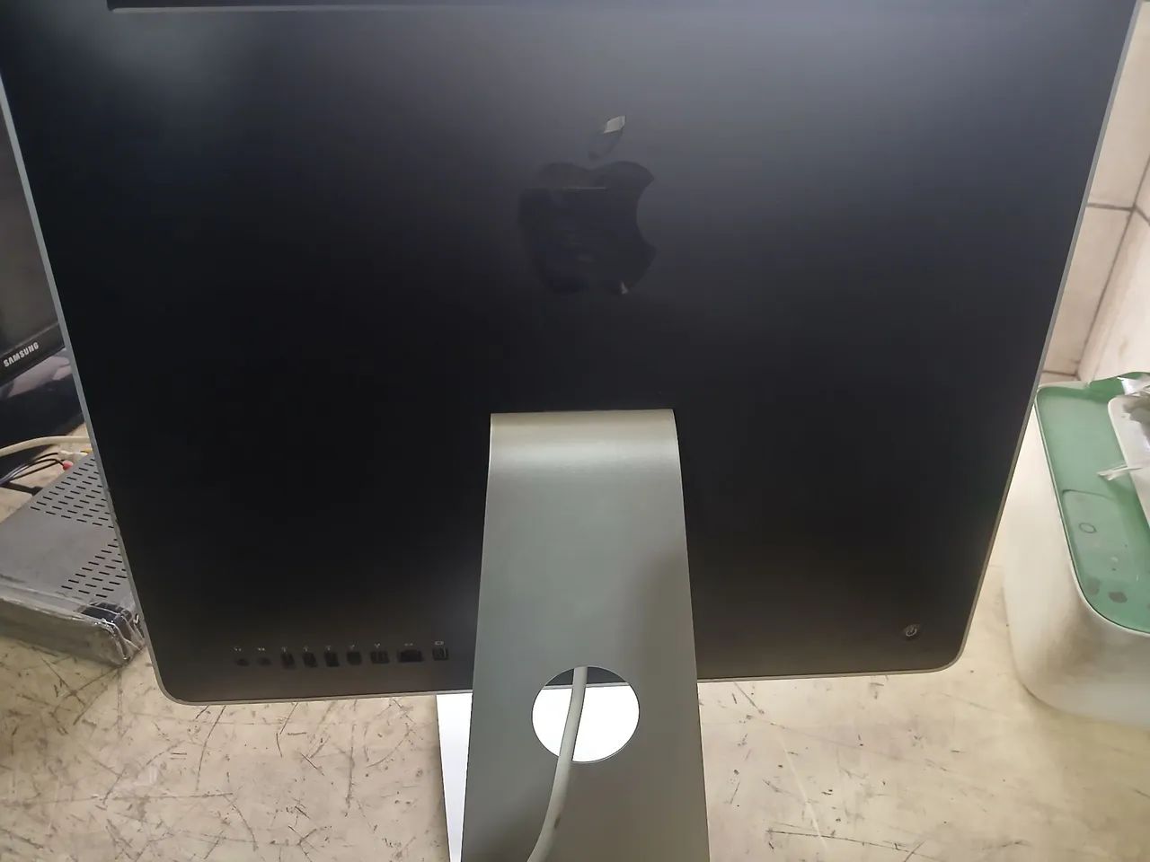 Apple iMac (Modelo A1224) - Foto 2