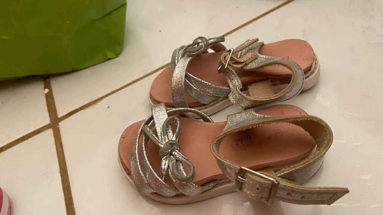 Vende - se chinelas infantis  - Foto 5