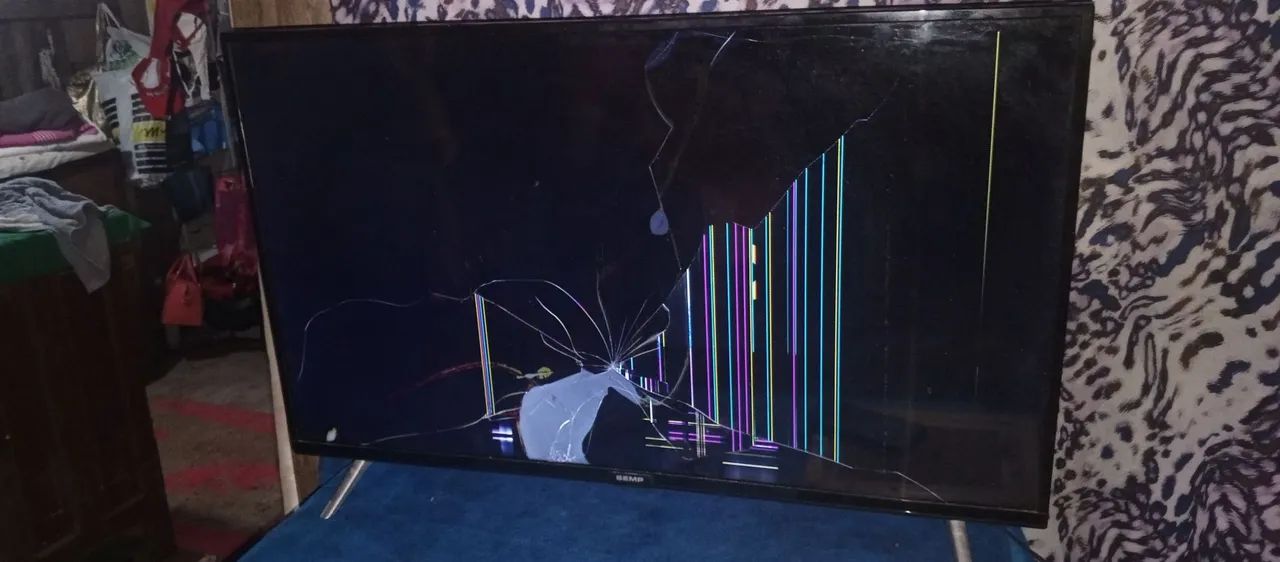 Olá estou vendendo uma televisão semp 