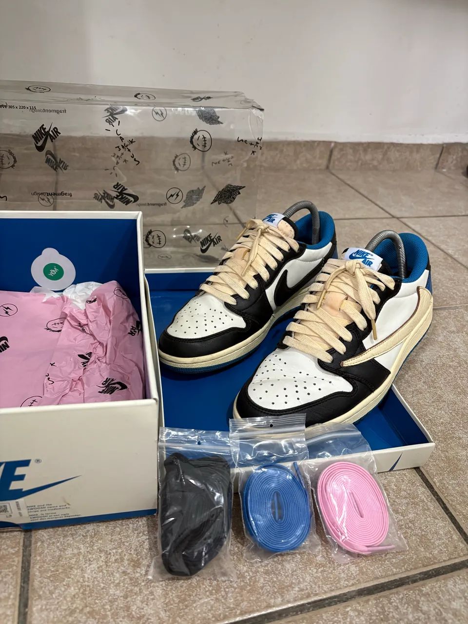 Air Jordan 1 Travis Scott Fragment - Calçados - Jardim Icaraí, São