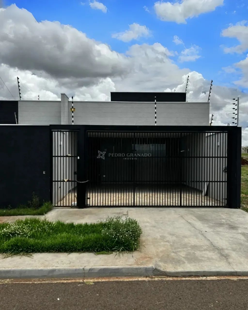 Casa/Sobrado Casa em Maringá