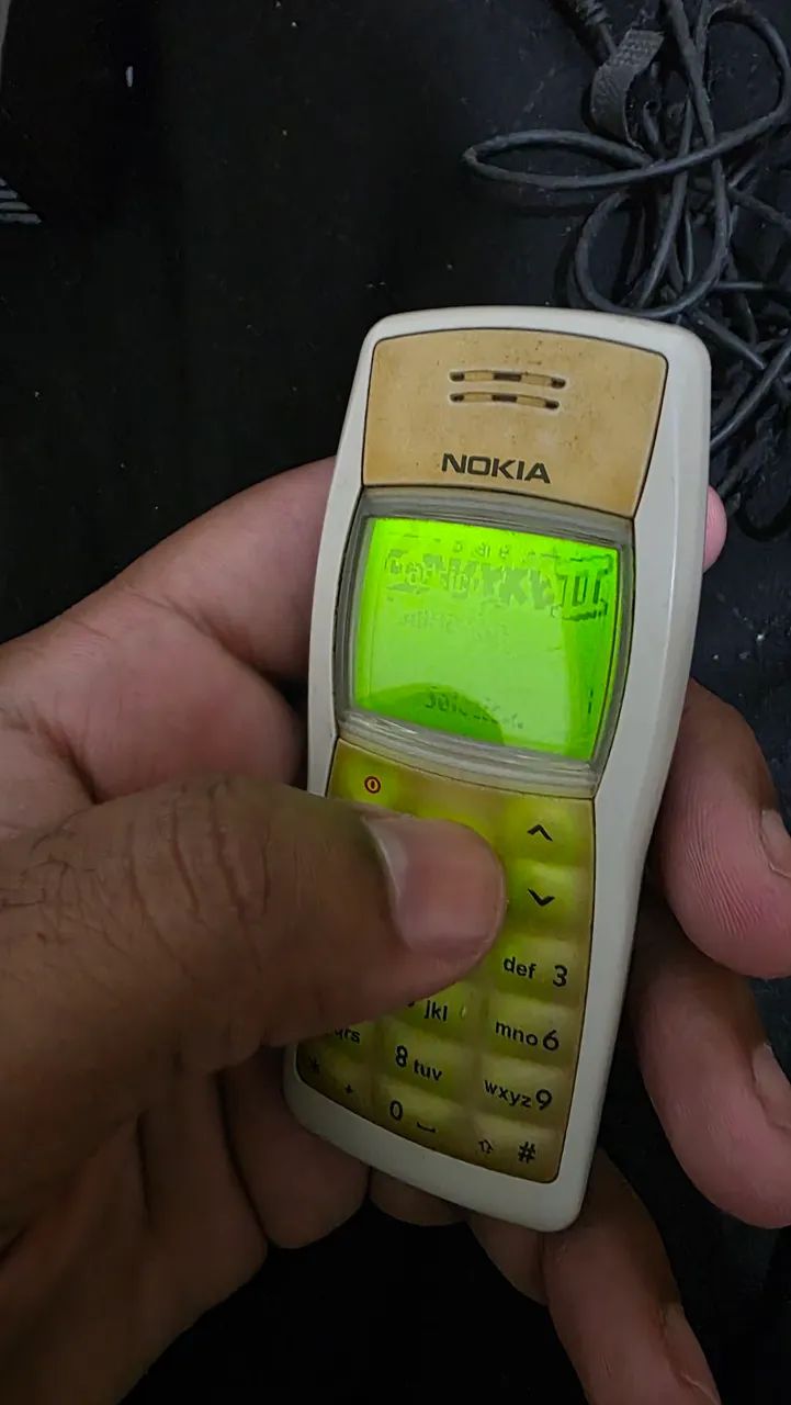 Nokia 1100 retrô funcionando  - Foto 2