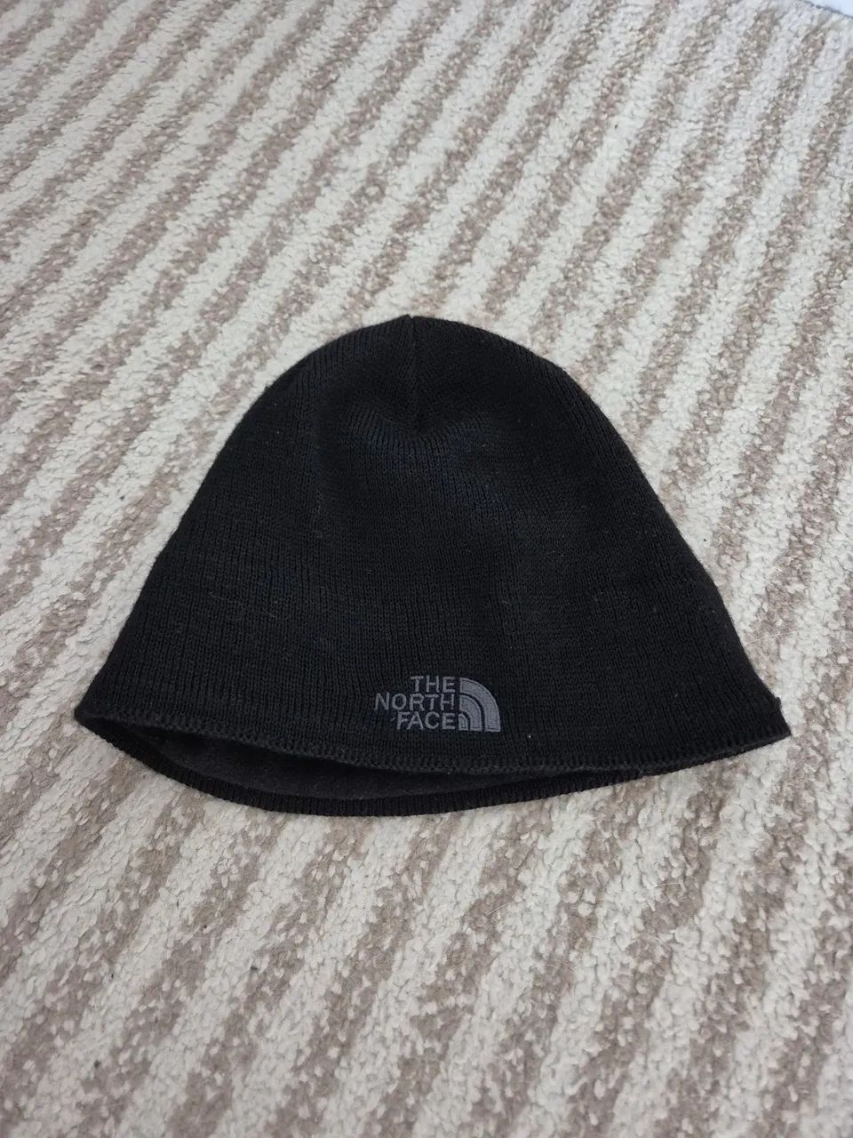 Gorro the north face semi novo
