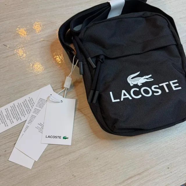 Bolsa Transversal Lacoste Original Vertical Camera Bag Preta - Foto 2
