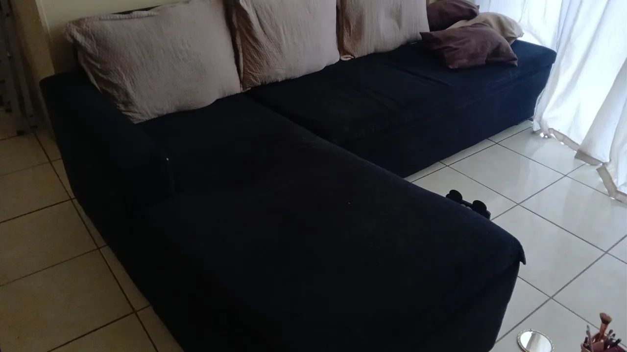 Vendo,camurça preto,nada rasgado,valor 500 reais