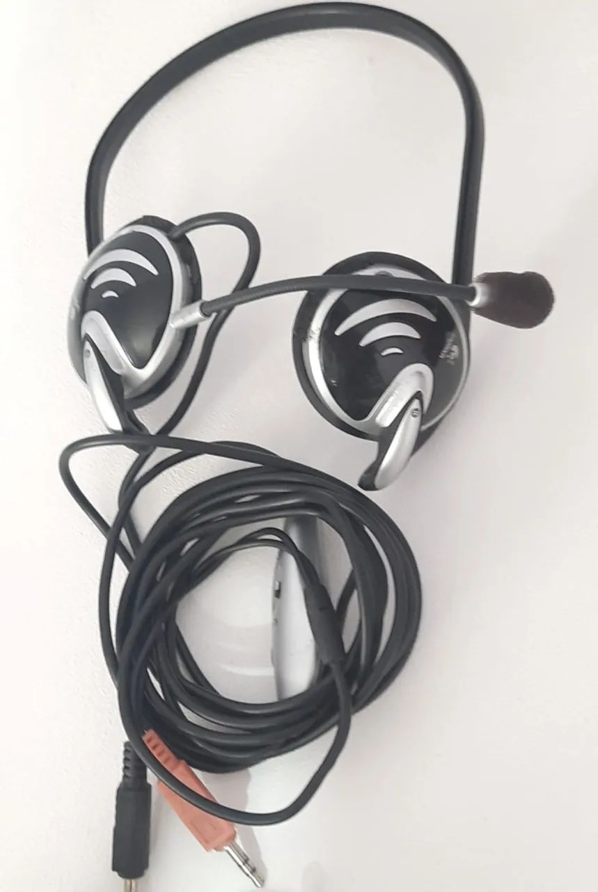 Lote 2 Microfones JVC 2 Headsets e Cabo RCA Não Testados - Foto 5