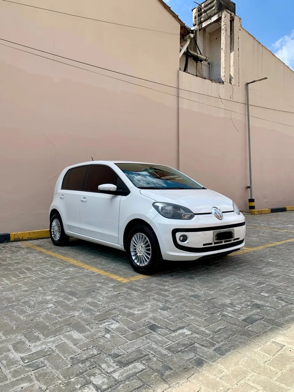 Volkswagen Up! 1.0 TOTAL FLEX 12V 5P 2017