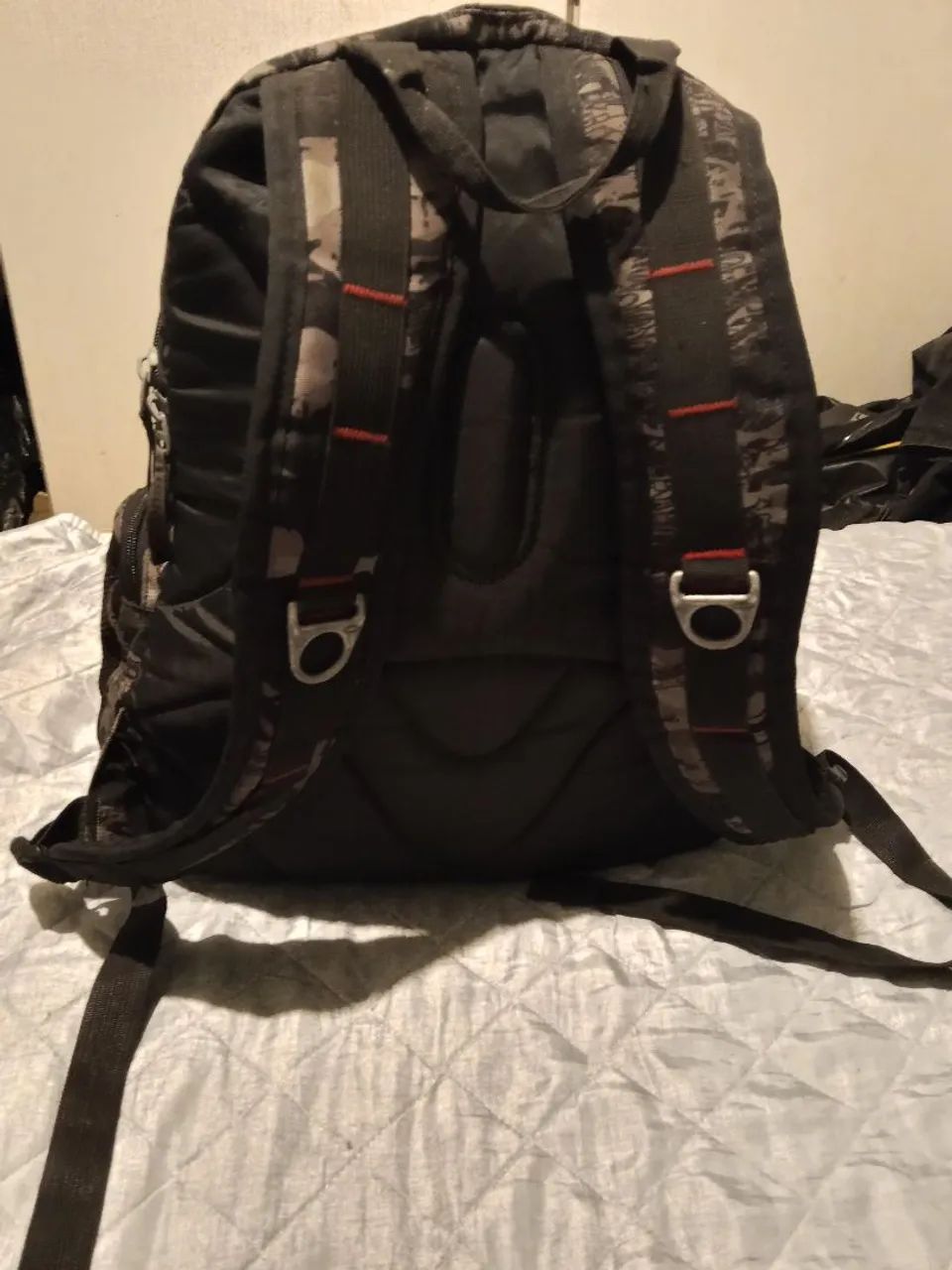Mochila Oakley vintage night camo  - Foto 4